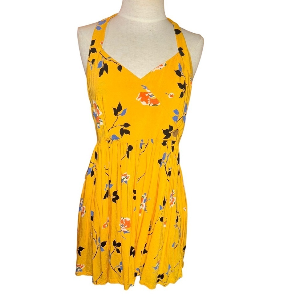Urban outfitters UO Pippa yellow floral halter mini dress M Medium sundress